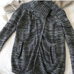 Girls black/white/grey Ivivva sweater
